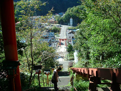 ��C�ɓo�����Βi�B���ꂪ��̔ߌ����������Ƃ�����������B